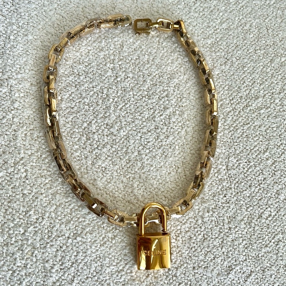 ❌SOLD❌Céline Clochette, Gold Lock & Keys Set - Picture 6 of 6